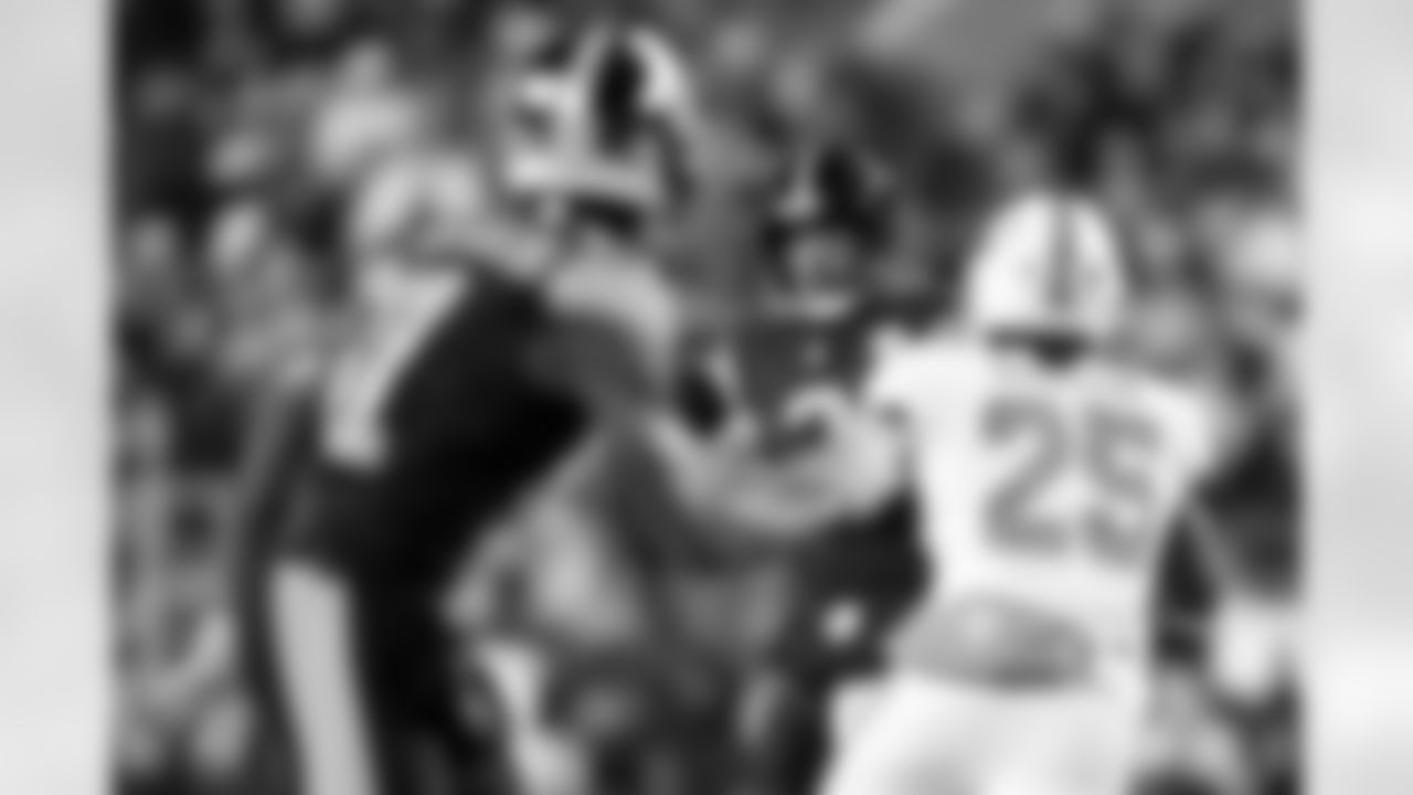 Pittsburgh Steelers quarterback Aaron Rodgers (8) during a regular season game between the Pittsburgh Steelers and the Miami Dolphins, Monday, Dec. 15, 2025 in Pittsburgh, PA. The Steelers defeated the Dolphins 28-15. (Karl Roser / Pittsburgh Steelers)