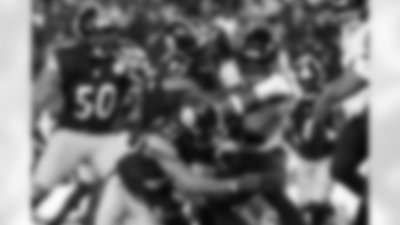 Pittsburgh Steelers safety Kyle Dugger (29) and Pittsburgh Steelers defensive tackle Keeanu Benton (95) during a regular season game between the Pittsburgh Steelers and the Baltimore Ravens, Sunday, Jan. 4, 2026 in Pittsburgh, PA. The Steelers defeated the Ravens 26-24. (Taylor Ollason / Pittsburgh Steelers)