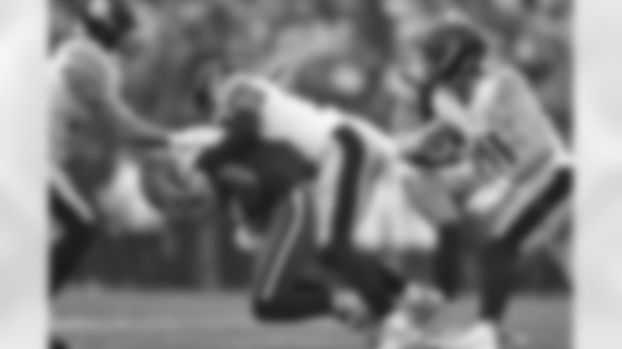 Pittsburgh Steelers cornerback Tre Flowers (23) and Pittsburgh Steelers linebacker Payton Wilson (41) during a regular season game between the Pittsburgh Steelers and the Cleveland Browns, Sunday, Dec. 28, 2025 in Cleveland, OH. (Alysa Rubin / Pittsburgh Steelers)