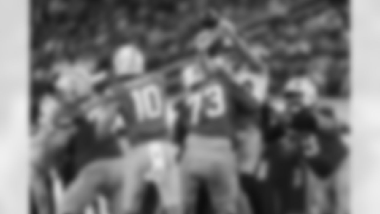 Pittsburgh Steelers linebacker T.J. Watt (90) during a regular season game between the Pittsburgh Steelers and the Los Angeles Chargers, Sunday, Nov. 9, 2025 in Inglewood, CA. (Alysa Rubin / Pittsburgh Steelers)