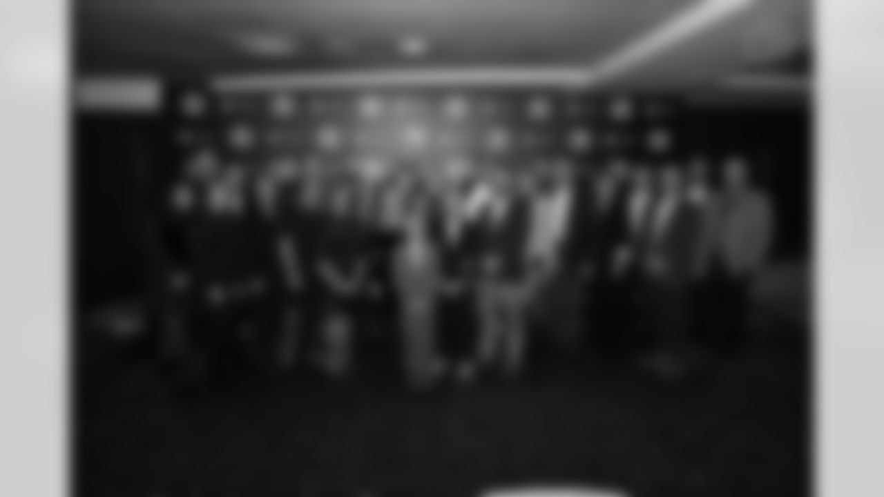 The Pittsburgh Steelers celebrate the 2025 Hall of Honor Class during the Hall of Honor Dinner Ceremony presented by U.S. Steel on Sunday, Dec. 14, 2025 in Pittsburgh, PA. (Karl Roser / Pittsburgh Steelers)