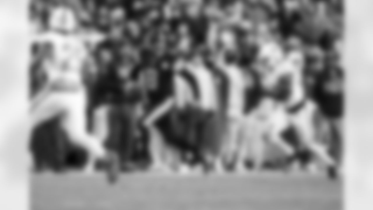 Pittsburgh Steelers quarterback Aaron Rodgers (8) during a regular season game between the Pittsburgh Steelers and the Miami Dolphins, Monday, Dec. 15, 2025 in Pittsburgh, PA. (Karl Roser / Pittsburgh Steelers)