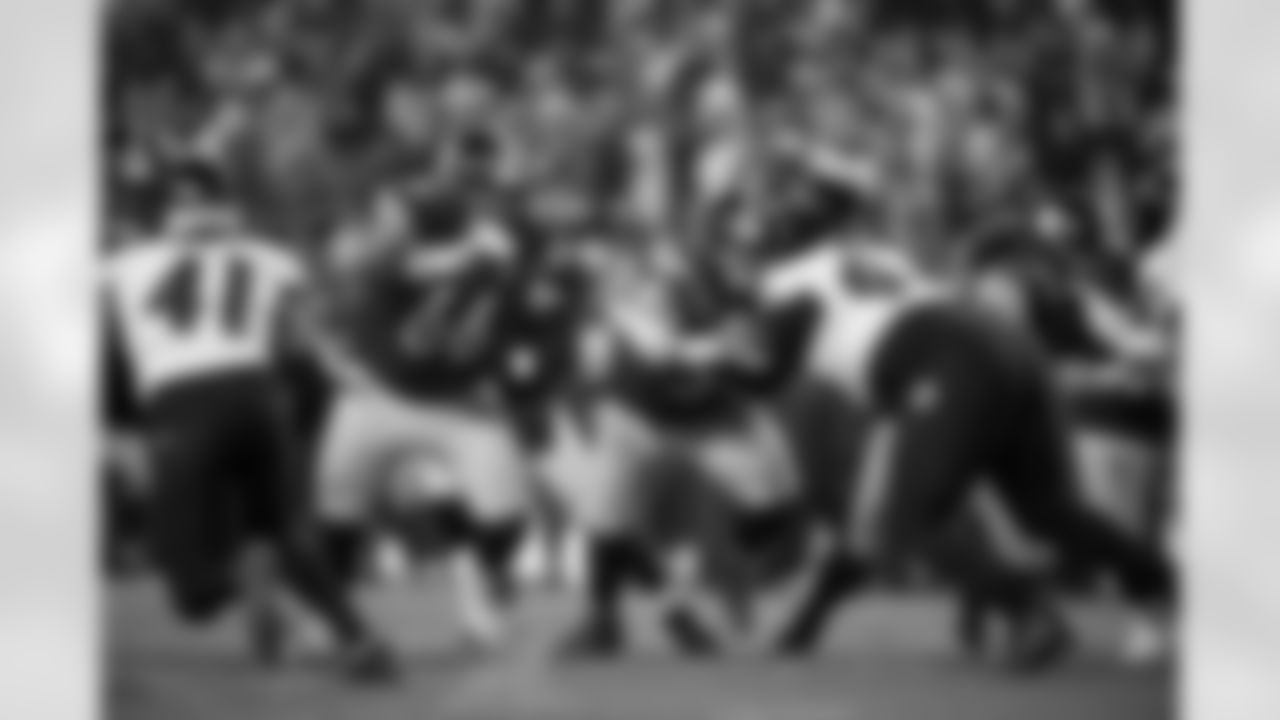 Pittsburgh Steelers center Zach Frazier (54) and Pittsburgh Steelers guard Mason McCormick (66) during a regular season game between the Pittsburgh Steelers and the Baltimore Ravens, Sunday, Jan. 4, 2026 in Pittsburgh, PA. The Steelers defeated the Ravens 26-24. (Karl Roser / Pittsburgh Steelers)