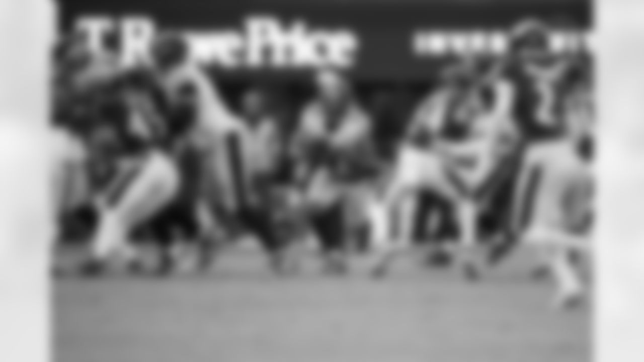 Pittsburgh Steelers running back Jaylen Warren (30) during a regular season game between the Pittsburgh Steelers and the Baltimore Ravens, Sunday, Dec. 7, 2025 in Baltimore, MD. The Steelers defeated the Ravens 27-22. (Karl Roser / Pittsburgh Steelers)