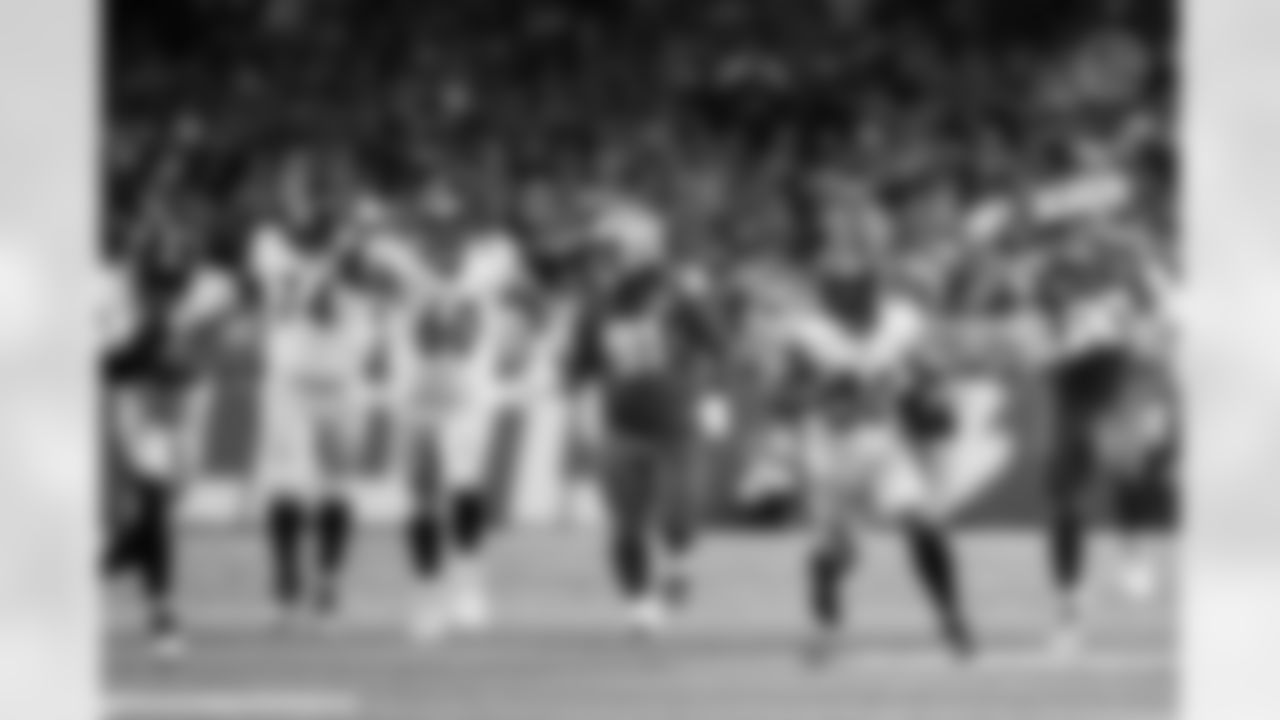 Pittsburgh Steelers running back Jaylen Warren (30) during a regular season game between the Pittsburgh Steelers and the Detroit Lions, Sunday, Dec. 21, 2025 in Detroit, MI. (Jared Wickerham / Pittsburgh Steelers)