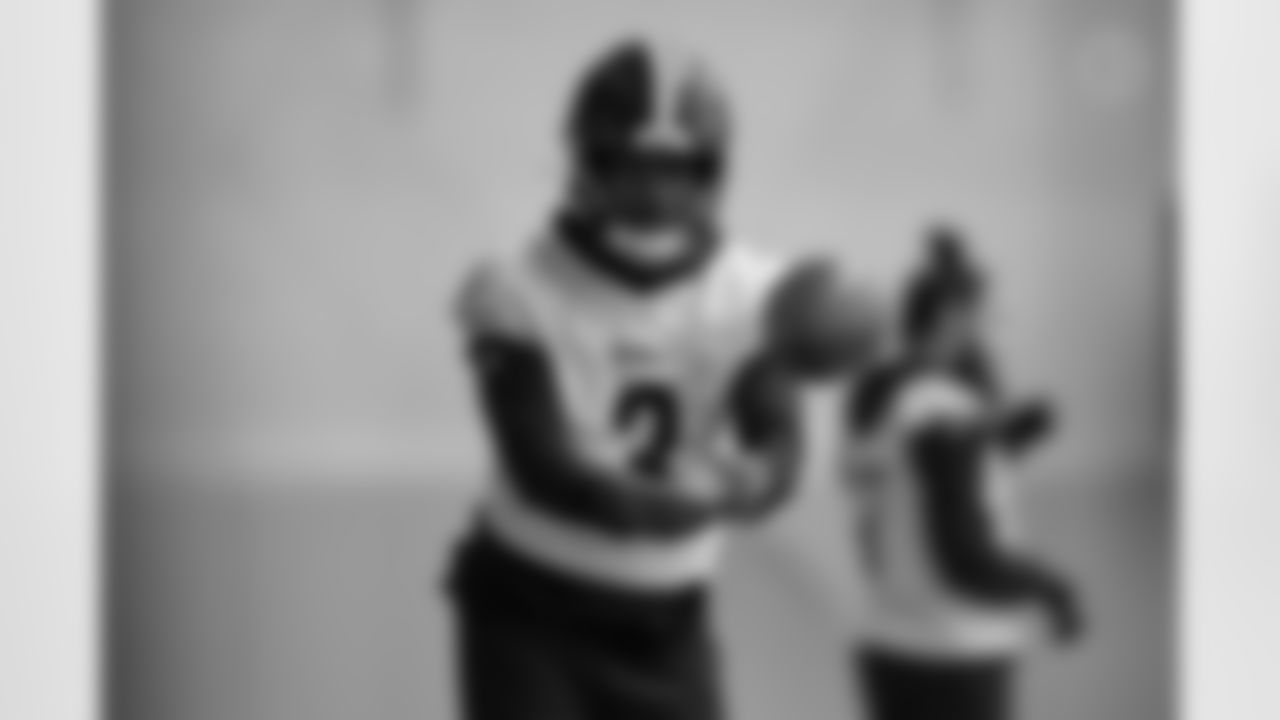 Pittsburgh Steelers punter Corliss Waitman (3) during practice at the UPMC Rooney Sports Complex preparing for a Week 15 matchup against the Miami Dolphins, Thursday, Dec. 11, 2025 in Pittsburgh, PA. (Alysa Rubin / Pittsburgh Steelers)