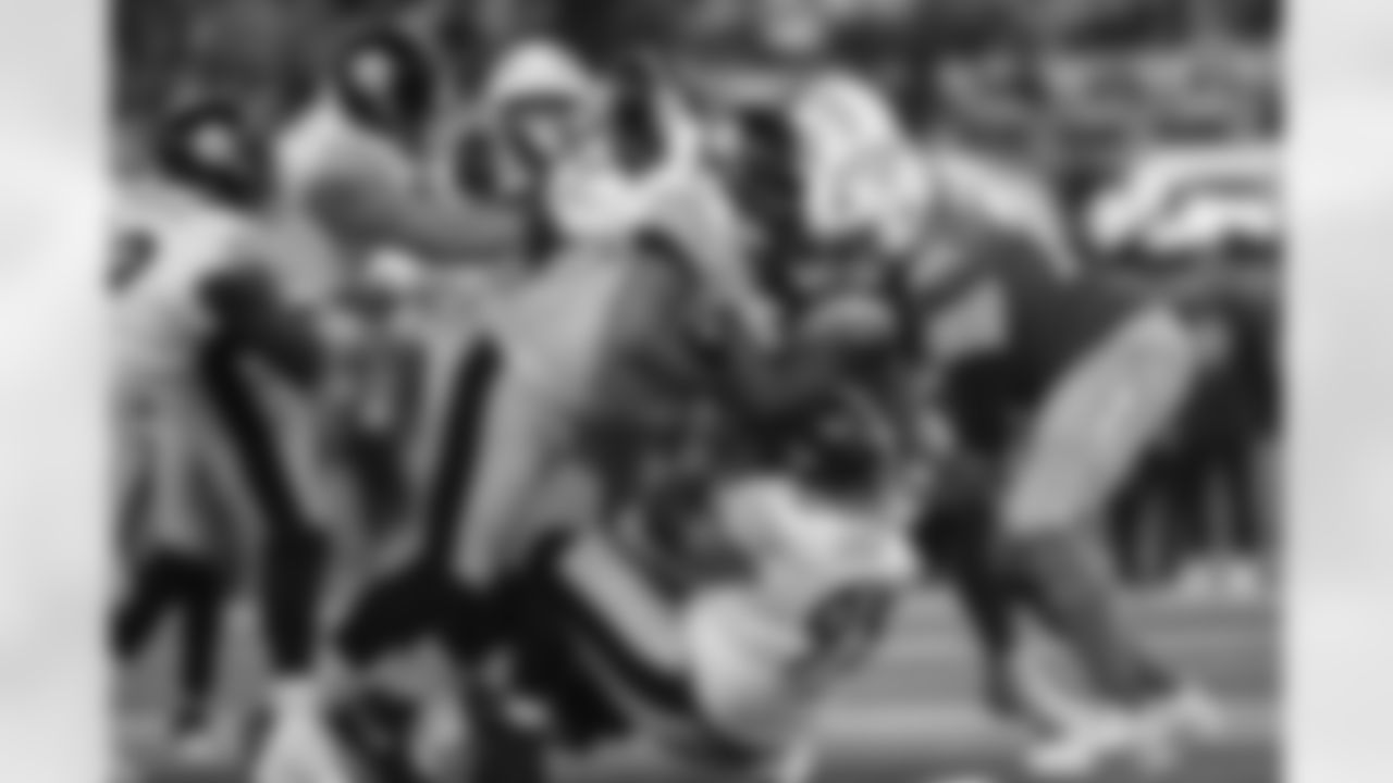 Pittsburgh Steelers linebacker Alex Highsmith (56) Pittsburgh Steelers defensive end Yahya Black (94) Pittsburgh Steelers linebacker T.J. Watt (90) Pittsburgh Steelers defensive tackle Derrick Harmon (99) during a regular season game between the Pittsburgh Steelers and the Los Angeles Chargers, Sunday, Nov. 9, 2025 in Inglewood, CA. (Alysa Rubin / Pittsburgh Steelers)