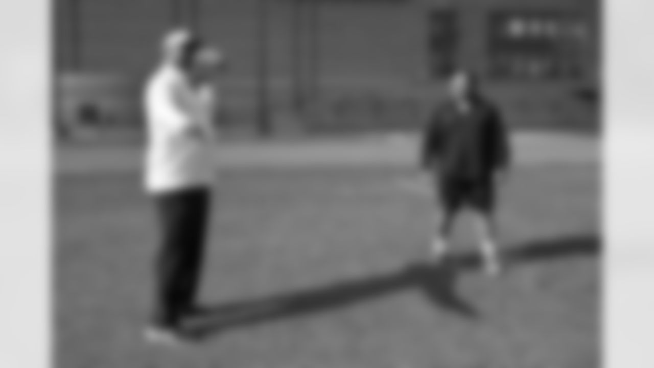 Pittsburgh Steelers legend Max Starks visits Munster Rugby during the Terrible Towel Tour on Tuesday, Sept. 23, 2025 in Munster, Ireland. (Brendan Moran / Pittsburgh Steelers)