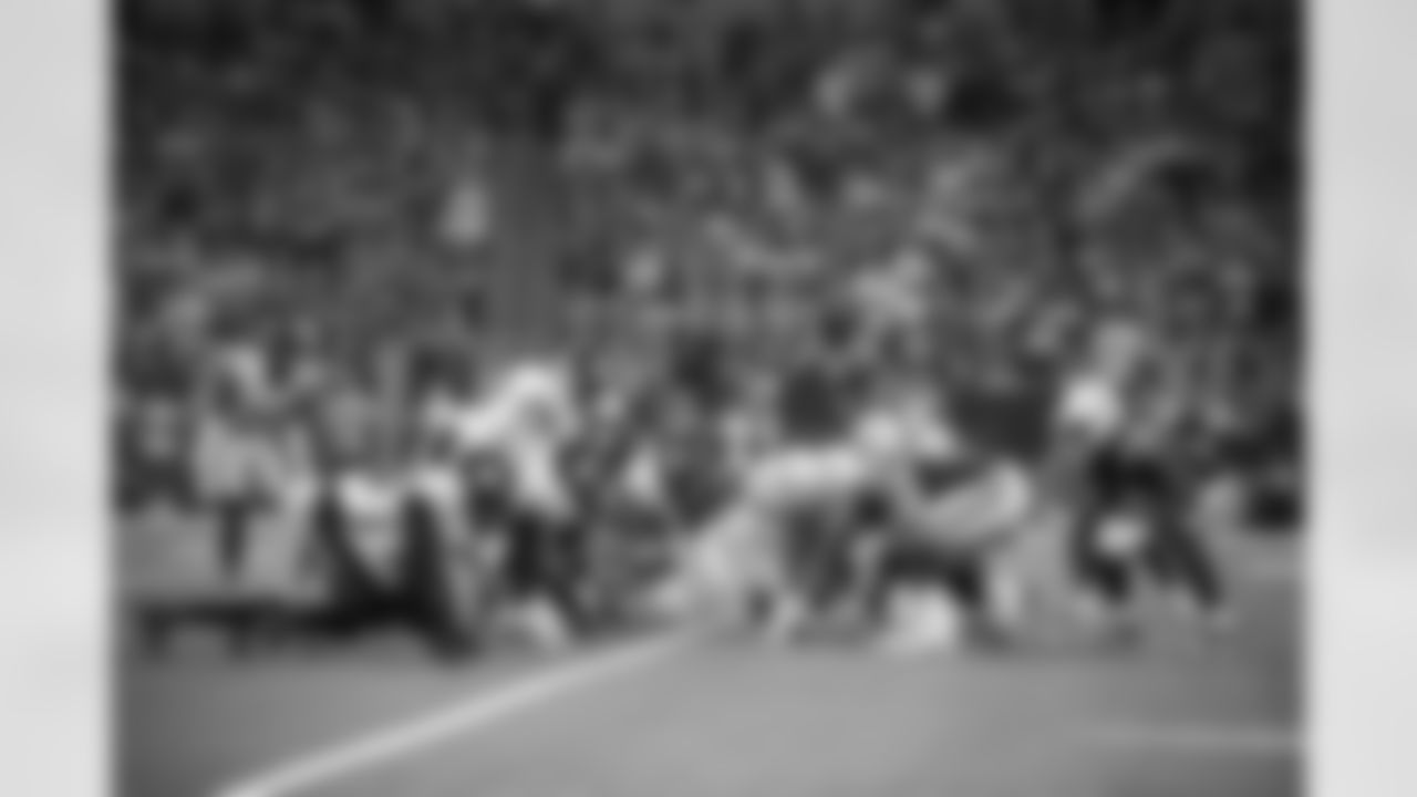 The Pittsburgh Steelers defense during a regular season game between the Pittsburgh Steelers and the Indianapolis Colts, Sunday, Sept. 29, 2024 in Indianapolis, IN. The Colt beat the Steelers 27-24. (Karl Roser / Pittsburgh Steelers)