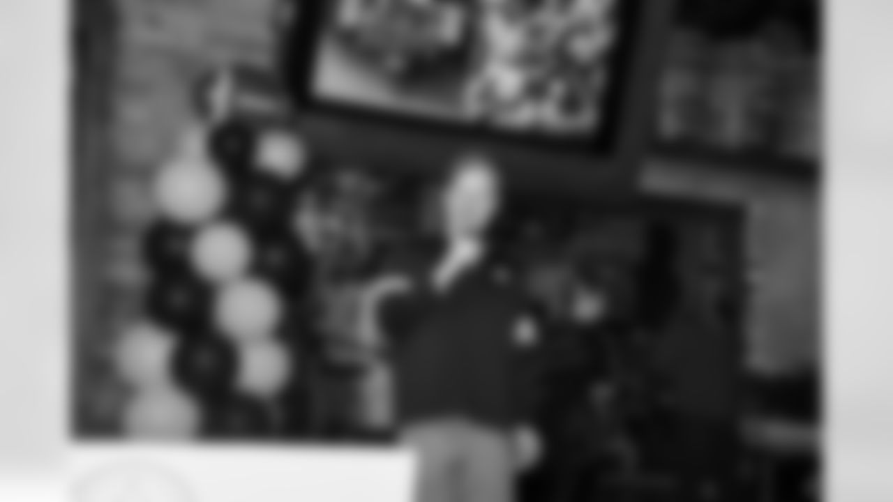 Pittsburgh Steelers fans attend the Steelers Nation Unite Playoff Party at Tequila Cowboy prior to the Wild Card game against the Houston Texans on Saturday, Jan. 10, 2026 in Pittsburgh, PA. (Arron Anastasia / Pittsburgh Steelers)