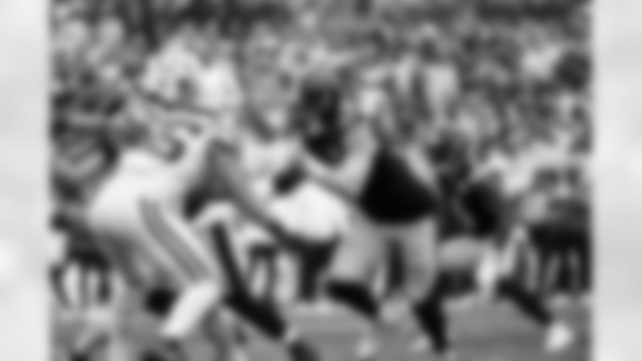 Pittsburgh Steelers linebacker Jack Sawyer (33) during a regular season game between the Pittsburgh Steelers and the Indianapolis Colts, Sunday, Nov. 2, 2025 in Pittsburgh, PA. (Taylor Ollason / Pittsburgh Steelers)