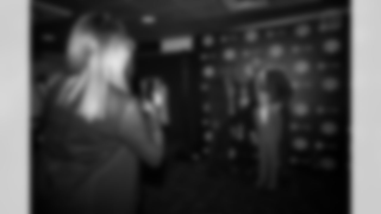 The Pittsburgh Steelers celebrate the 2025 Hall of Honor Class during the Hall of Honor Dinner Ceremony presented by U.S. Steel on Sunday, Dec. 14, 2025 in Pittsburgh, PA. (Alysa Rubin / Pittsburgh Steelers)