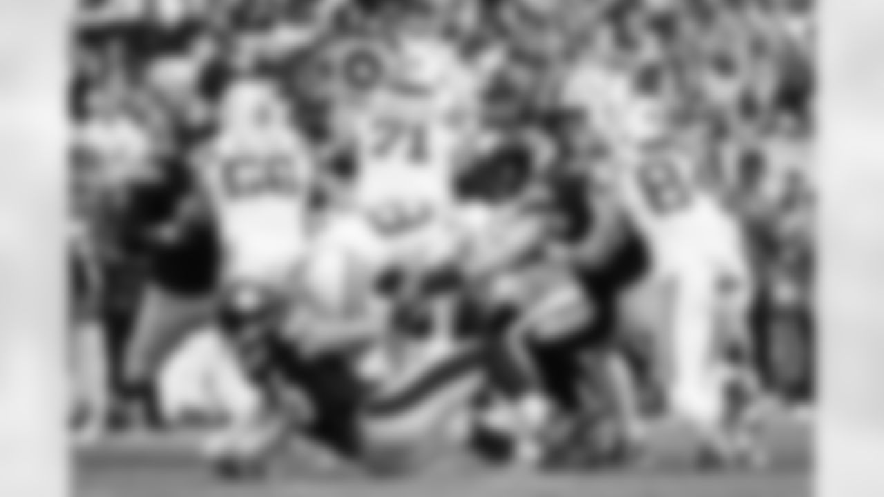 Pittsburgh Steelers linebacker Alex Highsmith (56) Pittsburgh Steelers linebacker T.J. Watt (90) Pittsburgh Steelers defensive tackle Keeanu Benton (95) during a regular season game between the Pittsburgh Steelers and the Indianapolis Colts, Sunday, Nov. 2, 2025 in Pittsburgh, PA. (Taylor Ollason / Pittsburgh Steelers)