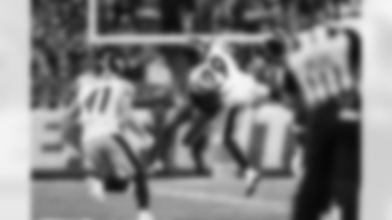 Pittsburgh Steelers safety Kyle Dugger (29) during a regular season game between the Pittsburgh Steelers and the Detroit Lions, Sunday, Dec. 21, 2025 in Detroit, MI. (Alysa Rubin / Pittsburgh Steelers)