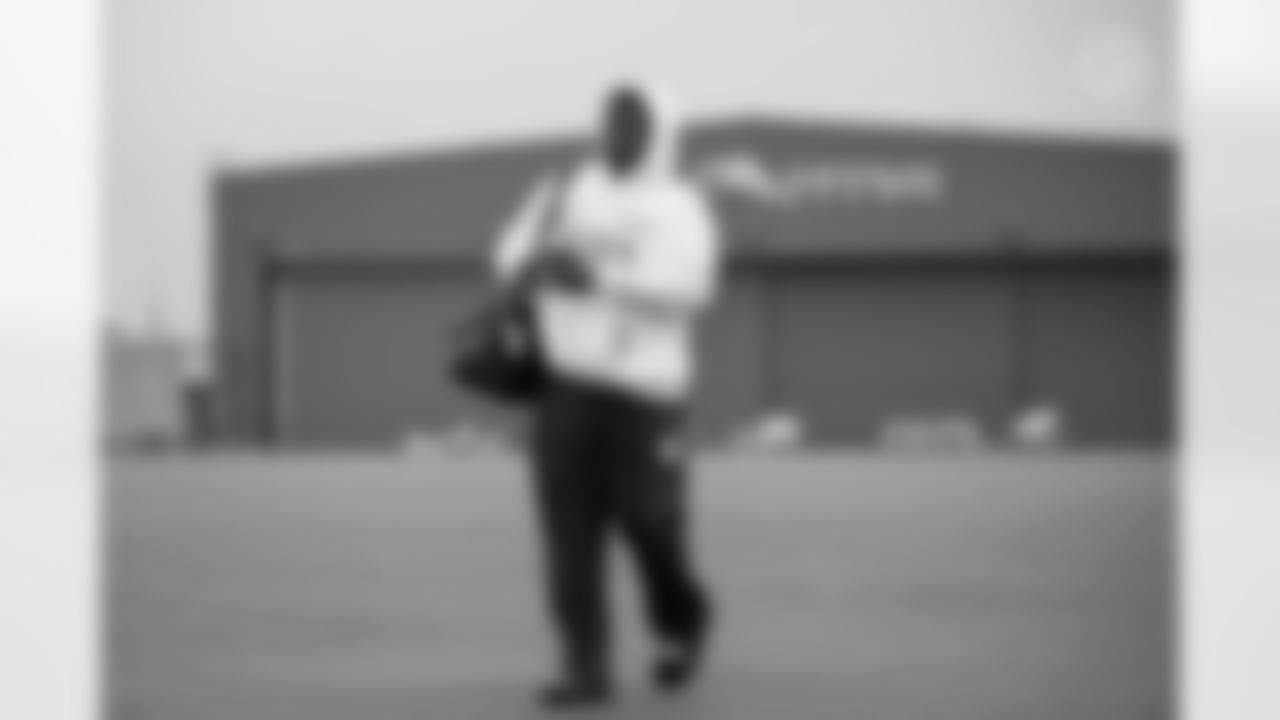 Pittsburgh Steelers offensive tackle Broderick Jones (77) travels to Los Angeles on Saturday, Nov. 8, 2025 for the Week 10 regular season matchup against the Los Angeles Chargers. (Alysa Rubin / Pittsburgh Steelers)