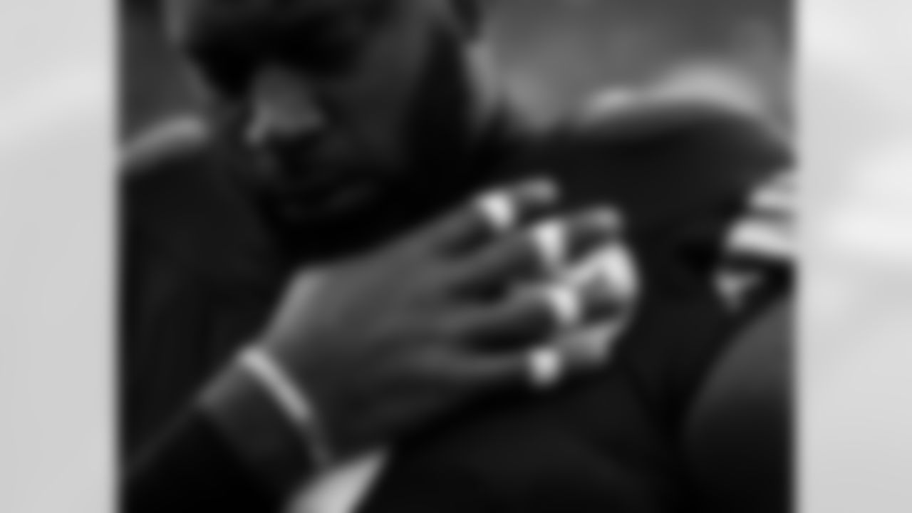 Pittsburgh Steelers linebacker Patrick Queen (6) prior to a regular season game against the Cincinnati Bengals, Sunday, Nov. 16, 2025 in Pittsburgh, PA. The Steelers defeated the Bengals 34-12. (Alysa Rubin / Pittsburgh Steelers)