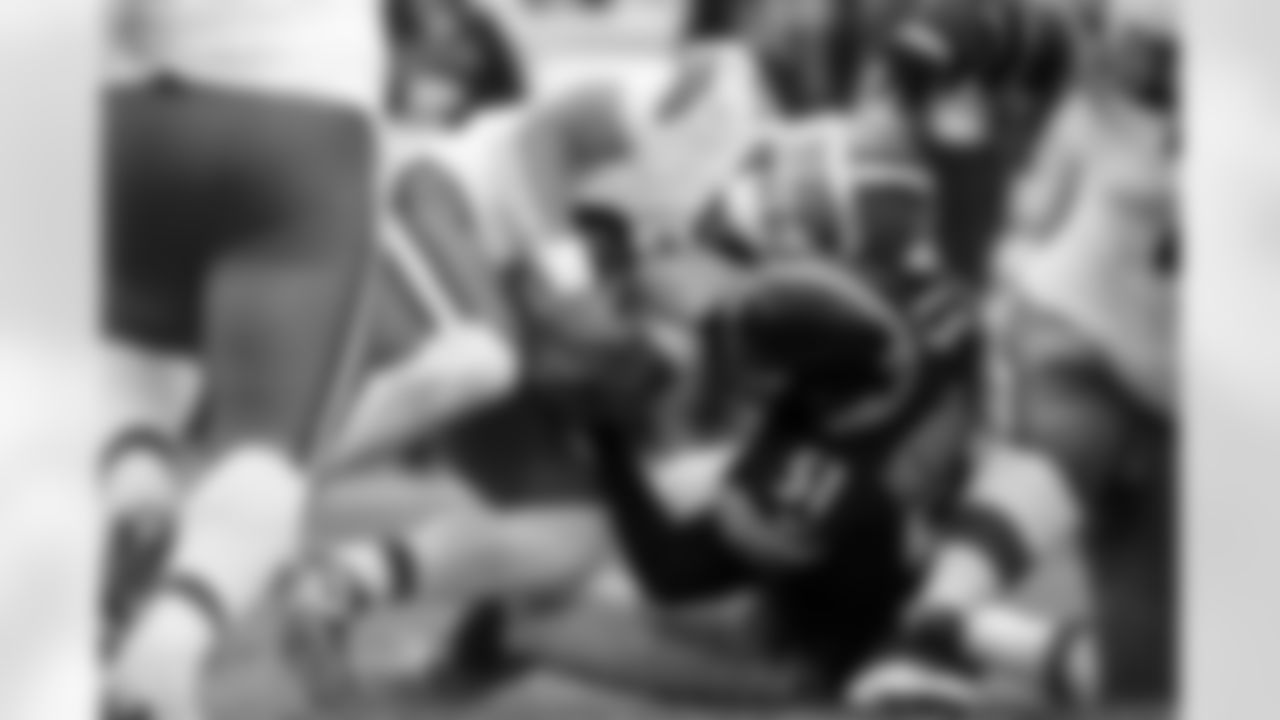 Pittsburgh Steelers linebacker Nick Herbig (51) sacks Cleveland Browns quarterback Dillion Gabriel (8) during a regular season game between the Pittsburgh Steelers and the Cleveland Browns, Sunday, Oct. 12, 2025 in Pittsburgh, PA. The Steelers defeated the Browns 23-9. As Herbig brought down Gabriel, his expression really emphasizes the full force of Herbig's hit. (Taylor Ollason/ Pittsburgh Steelers)
Model: Nikon D6 Lens (mm): 360 ISO: 2000 Aperture: 4 Shutter: 1/3200