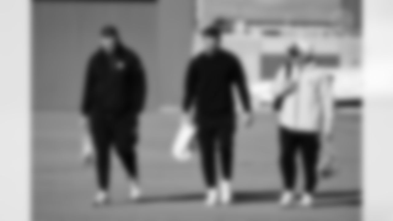 Pittsburgh Steelers center Ryan McCollum (62), Pittsburgh Steelers linebacker Payton Wilson (41) and Pittsburgh Steelers assistant strength and conditioning coach Justus Galac travel to Chicago on Saturday, Nov. 22, 2025 for the Week 12 regular season matchup against the Chicago Bears. (Alysa Rubin / Pittsburgh Steelers)