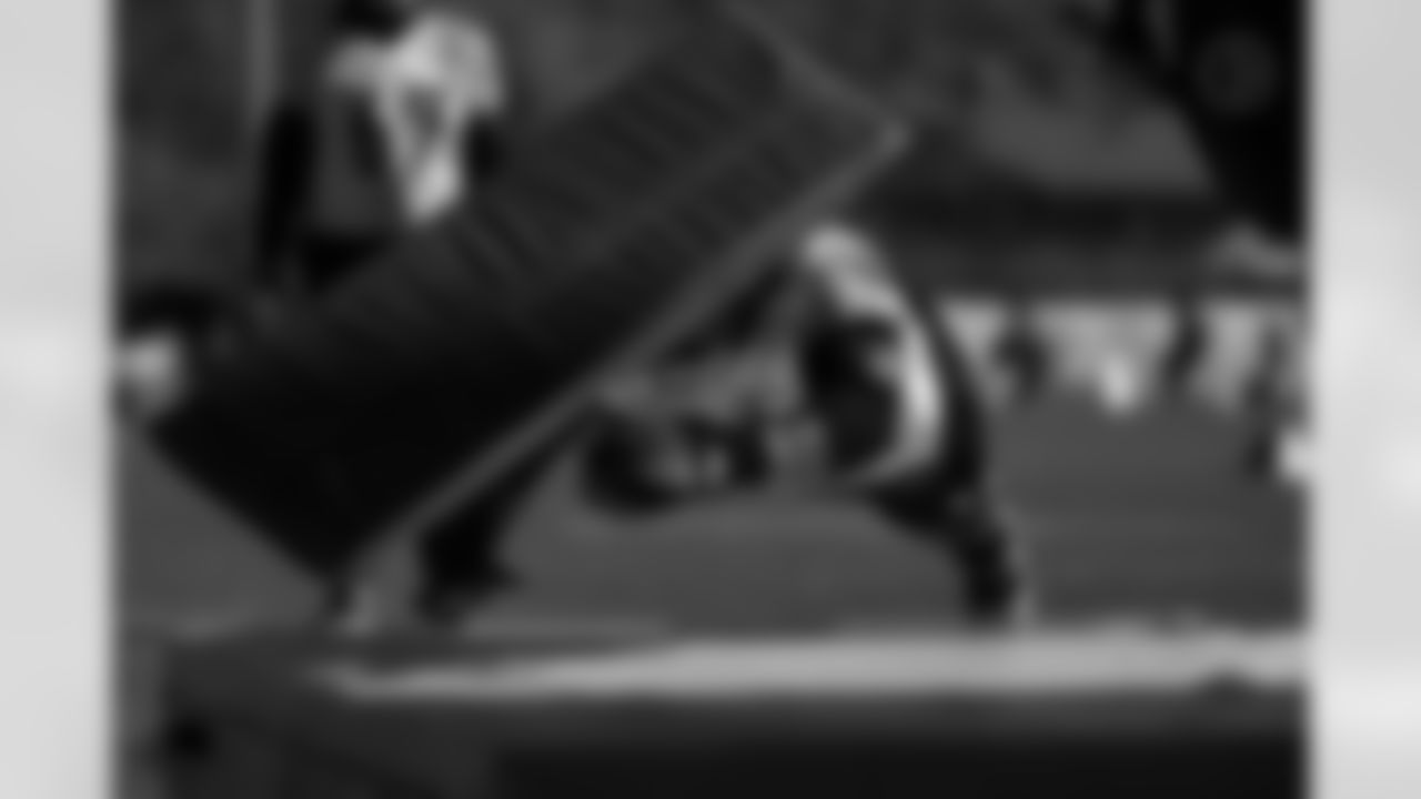 Pittsburgh Steelers offensive lineman Spencer Anderson (74) during practice at the UPMC Rooney Sports Complex preparing for a Week 10 matchup against the Los Angeles Chargers, Thursday, Nov. 6, 2025 in Pittsburgh, PA. (Alysa Rubin / Pittsburgh Steelers)