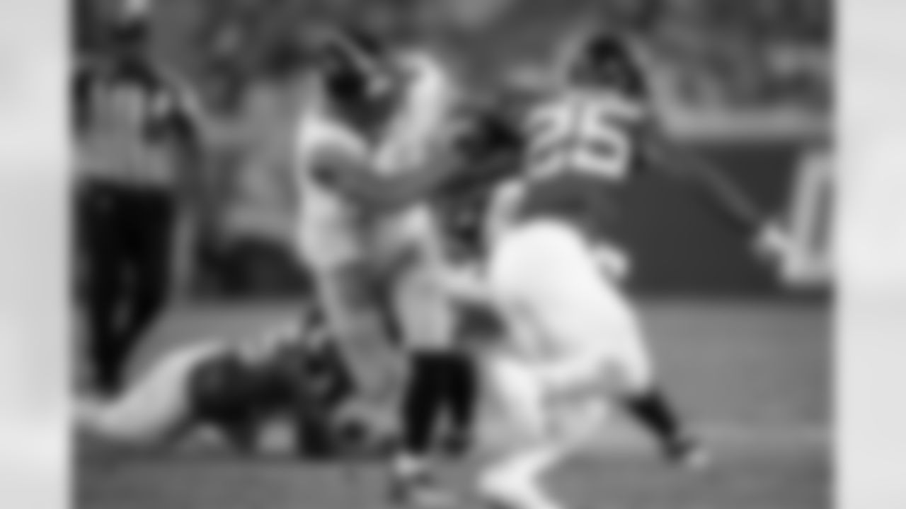 TE/FB Connor Heyward- No. 83