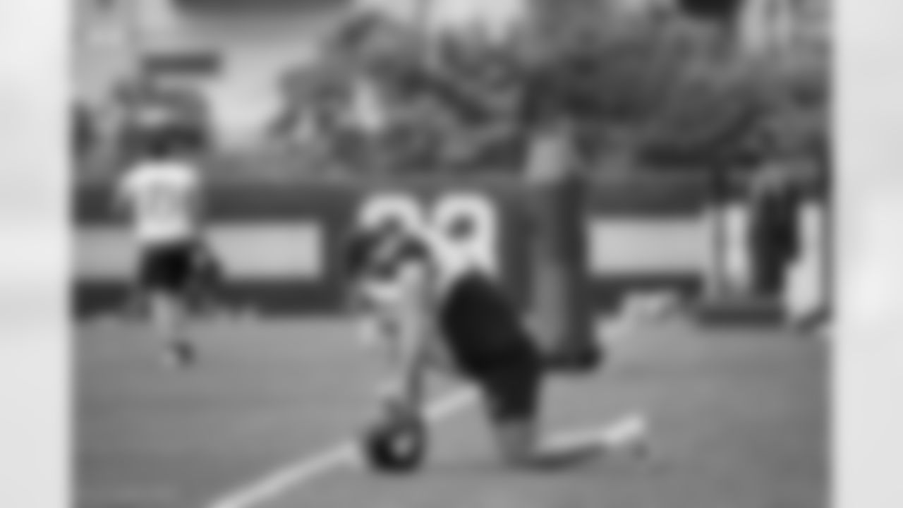Pittsburgh Steelers linebacker Payton Wilson (41) practices at the UPMC Rooney Sports Complex during the 2025 minicamp, Tuesday June 10, 2025. (Karl Roser / Pittsburgh Steelers)