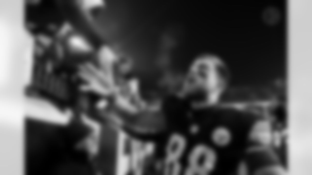 Pittsburgh Steelers tight end Pat Freiermuth (88) during a regular season game between the Pittsburgh Steelers and the Baltimore Ravens, Sunday, Jan. 4, 2026 in Pittsburgh, PA. (Alysa Rubin / Pittsburgh Steelers)