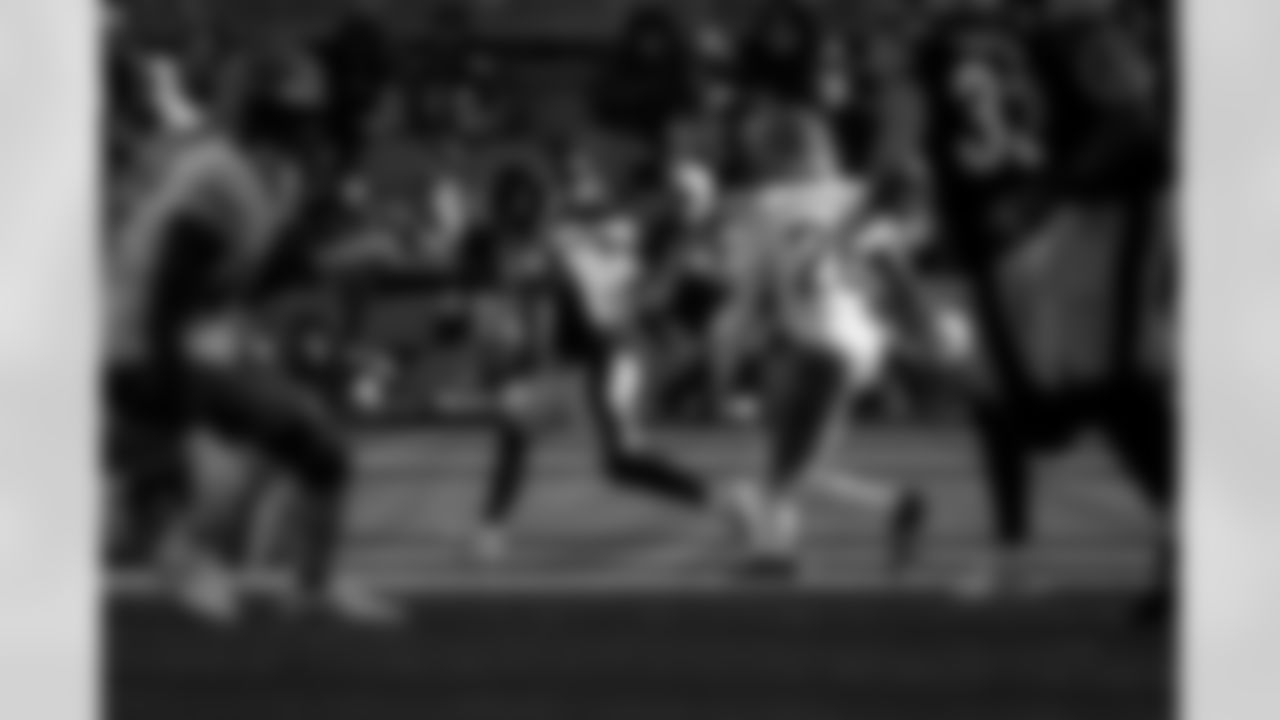 Pittsburgh Steelers wide receiver Calvin Austin III (19) during a regular season game between the Pittsburgh Steelers and the Cincinnati Bengals, Sunday, Nov. 16, 2025 in Pittsburgh, PA. The Steelers defeated the Bengals 34-12. (Alysa Rubin / Pittsburgh Steelers)