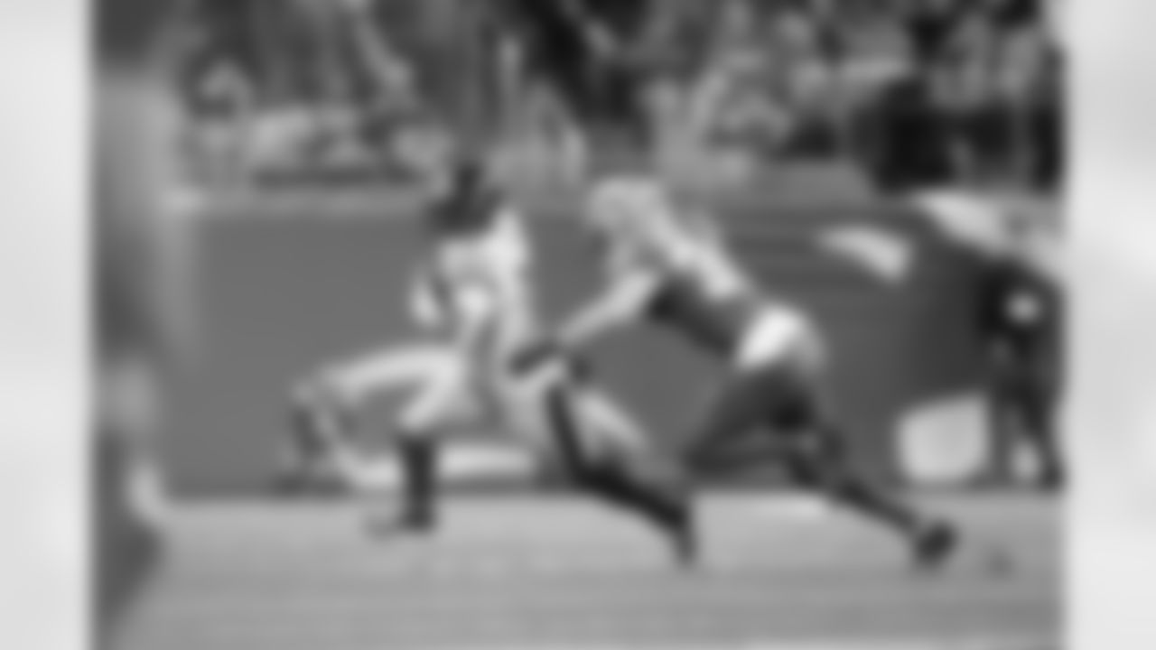 Pittsburgh Steelers running back Kenneth Gainwell (14) during a regular season game between the Pittsburgh Steelers and the Detroit Lions, Sunday, Dec. 21, 2025 in Detroit, MI. (Alysa Rubin / Pittsburgh Steelers)