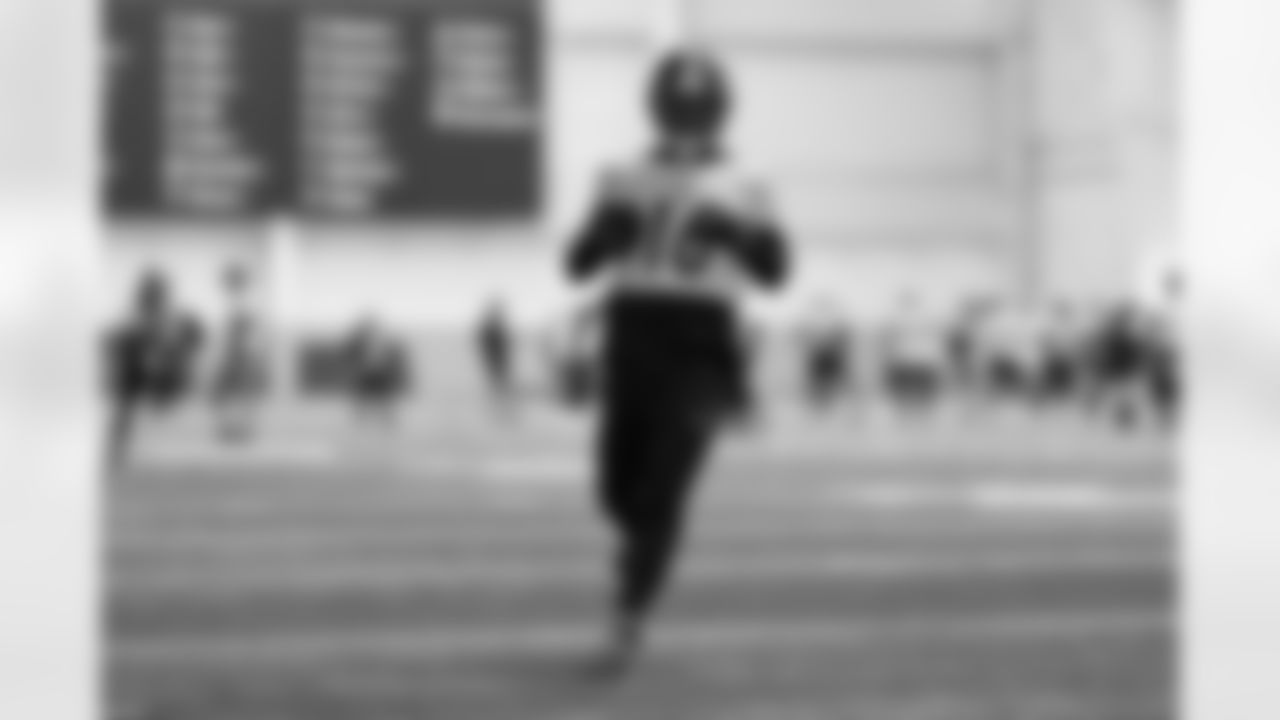 Pittsburgh Steelers wide receiver Adam Thielen (16) during practice at the UPMC Rooney Sports Complex preparing for a Wild Card matchup against the Houston Texans, Saturday, Jan. 10, 2026 in Pittsburgh, PA. (Alysa Rubin / Pittsburgh Steelers)