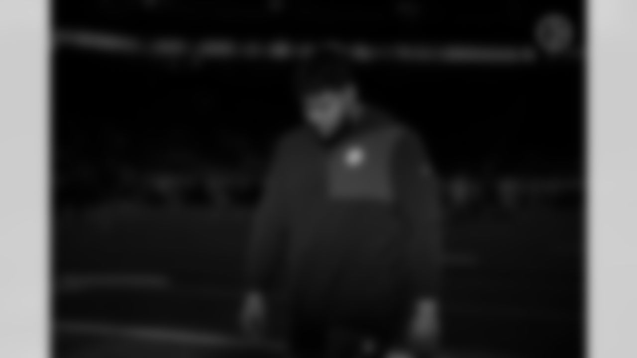 Pittsburgh Steelers offensive tackle Troy Fautanu (76) during a regular season game between the Pittsburgh Steelers and the Detroit Lions, Sunday, Dec. 21, 2025 in Detroit, MI. (Alysa Rubin / Pittsburgh Steelers)