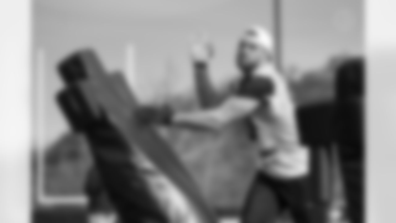 Pittsburgh Steelers linebacker T.J. Watt (90) during practice at the UPMC Rooney Sports Complex preparing for a Wild Card matchup against the Houston Texans, Thursday, Jan. 8, 2026 in Pittsburgh, PA. (Alysa Rubin / Pittsburgh Steelers)