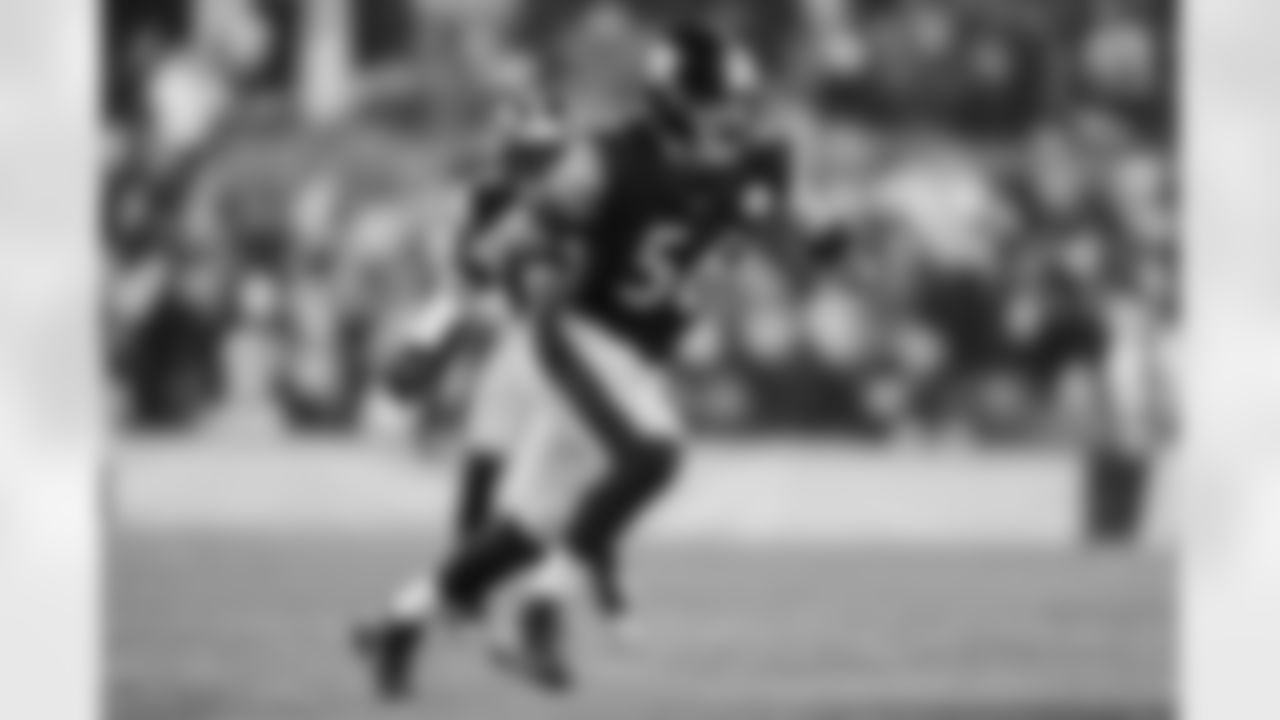 Pittsburgh Steelers linebacker Alex Highsmith (56) during a regular season game between the Pittsburgh Steelers and the Baltimore Ravens, Sunday, Jan. 4, 2026 in Pittsburgh, PA.  (Karl Roser / Pittsburgh Steelers)