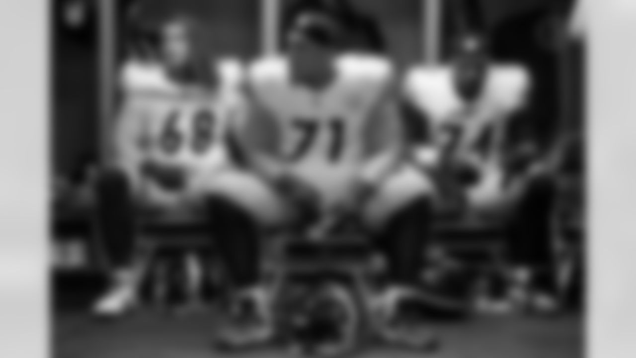 Pittsburgh Steelers guard Andrus Peat (71) prior to a regular season game between the Pittsburgh Steelers and the Detroit Lions, Sunday, Dec. 21, 2025 in Detroit, MI. The Steelers defeated the Lions 29-24. (Karl Roser / Pittsburgh Steelers)