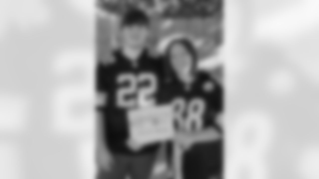 SNUTraditions_HereWeGoSigns_Jan1420241052AM_Kinley_Amanda_97494590_inbound7702287544610987283.jpg_97494590_inbound7702287544610987283