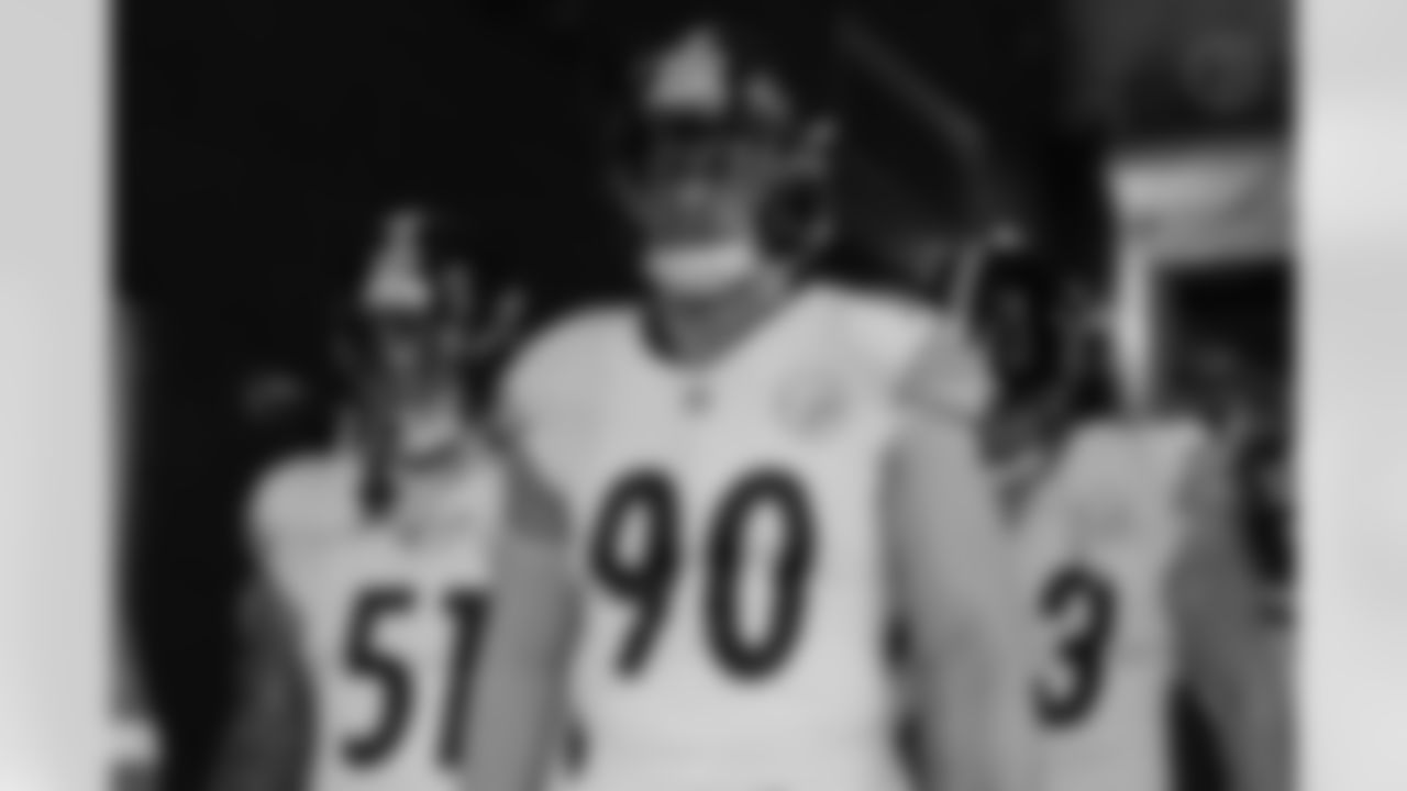 Pittsburgh Steelers linebacker T.J. Watt (90) during a regular season game between the Pittsburgh Steelers and the Baltimore Ravens, Sunday, Dec. 7, 2025 in Baltimore, MD. (Alysa Rubin / Pittsburgh Steelers)