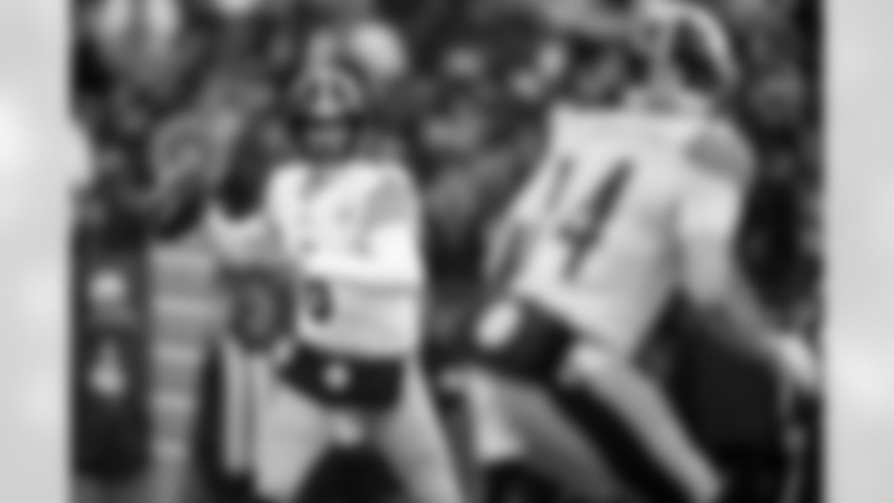 Pittsburgh Steelers quarterback Aaron Rodgers (8) during a regular season game between the Pittsburgh Steelers and the Baltimore Ravens, Sunday, Dec. 7, 2025 in Baltimore, MD. The Steelers defeated the Ravens 27-22. (Karl Roser / Pittsburgh Steelers)