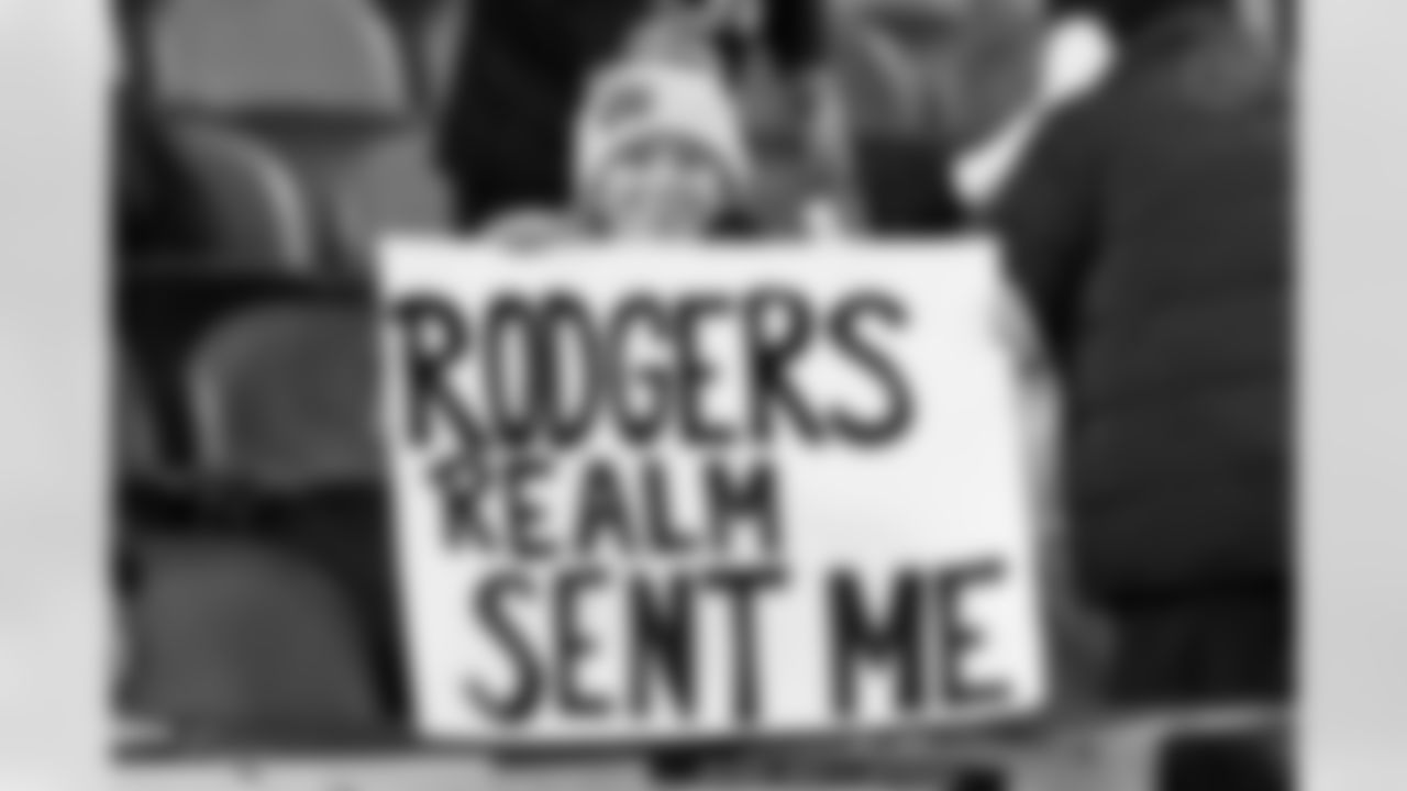 A Pittsburgh Steelers fan during a regular season game between the Pittsburgh Steelers and the Baltimore Ravens, Sunday, Jan. 4, 2026 in Pittsburgh, PA. (Karl Roser / Pittsburgh Steelers)