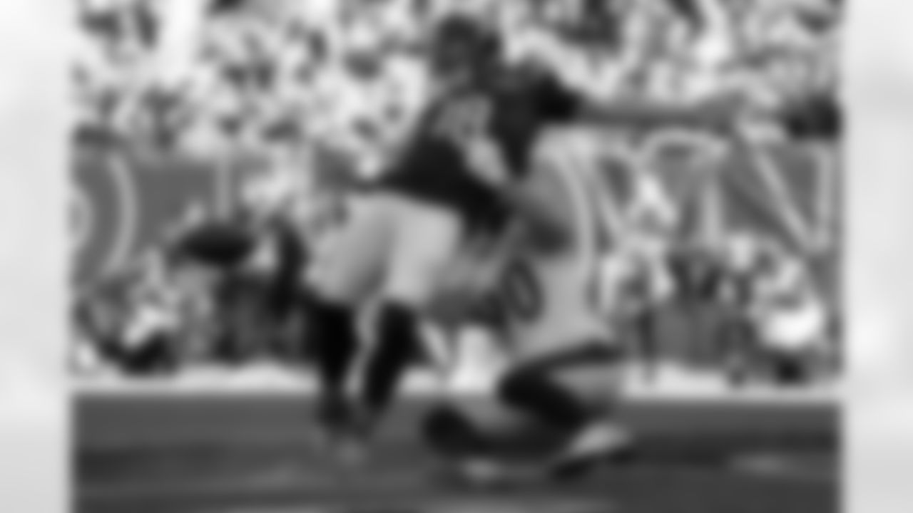 Pittsburgh Steelers linebacker T.J. Watt (90) strip sacks Chicago Bears quarterback Caleb Williams (18) during a regular season game, Sunday, Nov. 23, 2025 in Chicago, IL. The Bears beat the Steelers 31-28. (Alysa Rubin / Pittsburgh Steelers)