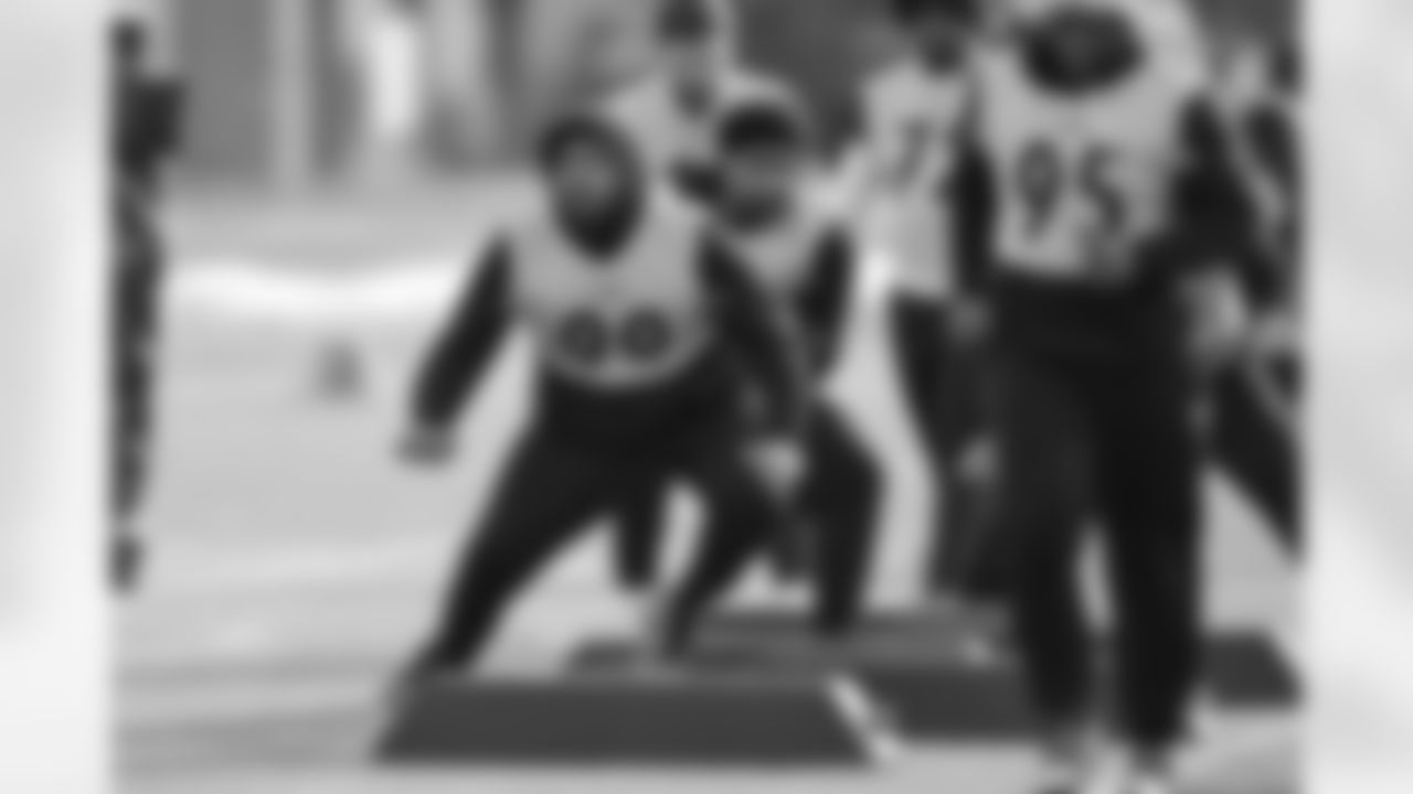 Pittsburgh Steelers defensive tackle Derrick Harmon (99) during practice at the UPMC Rooney Sports Complex preparing for a Week 17 matchup against the Cleveland Browns, Wednesday, Dec. 24, 2025 in Pittsburgh, PA. (Karl Roser / Pittsburgh Steelers)