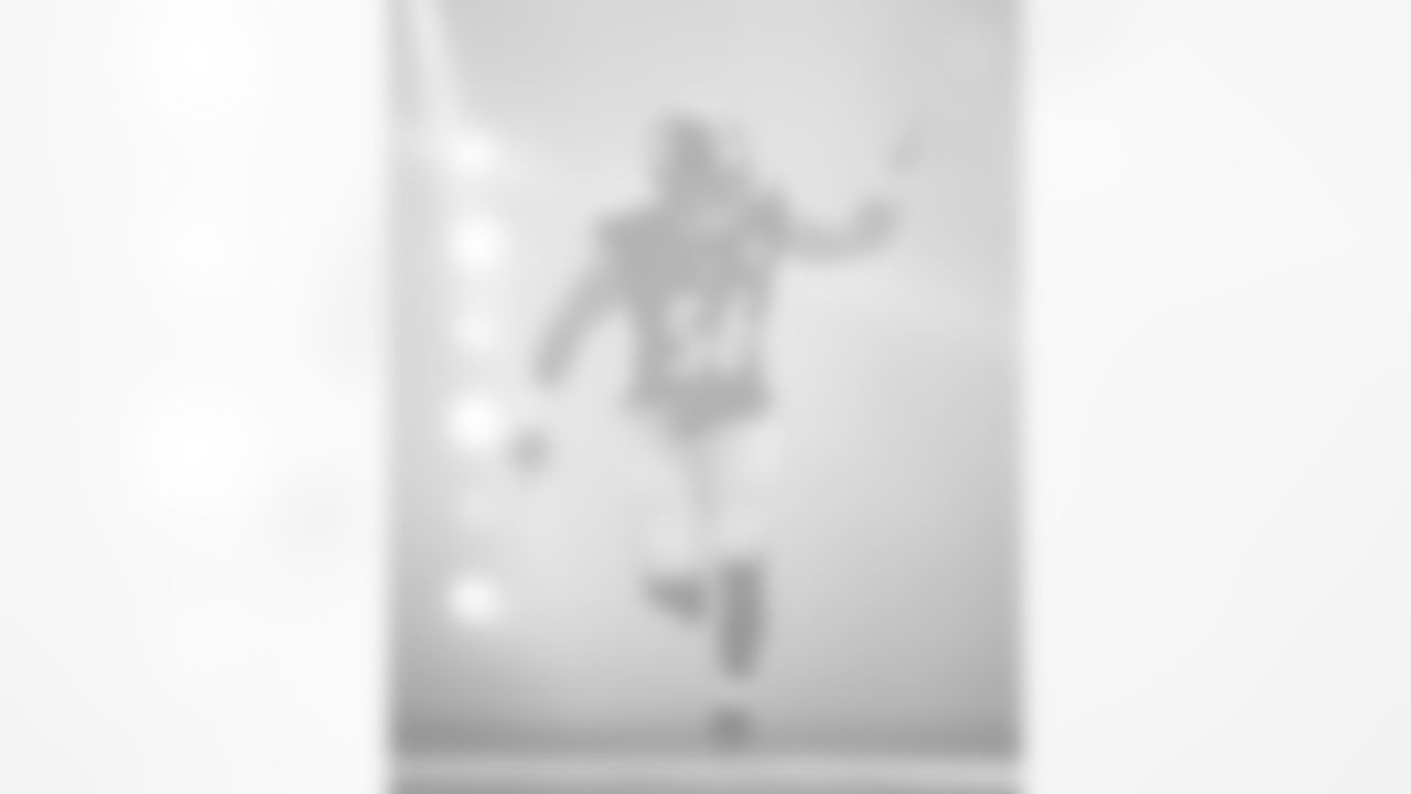 Pittsburgh Steelers linebacker Alex Highsmith (56) during a regular season game between the Pittsburgh Steelers and the Indianapolis Colts, Sunday, Nov. 2, 2025 in Pittsburgh, PA. The Steelers defeated the Colts 27-20. (Karl Roser / Pittsburgh Steelers)