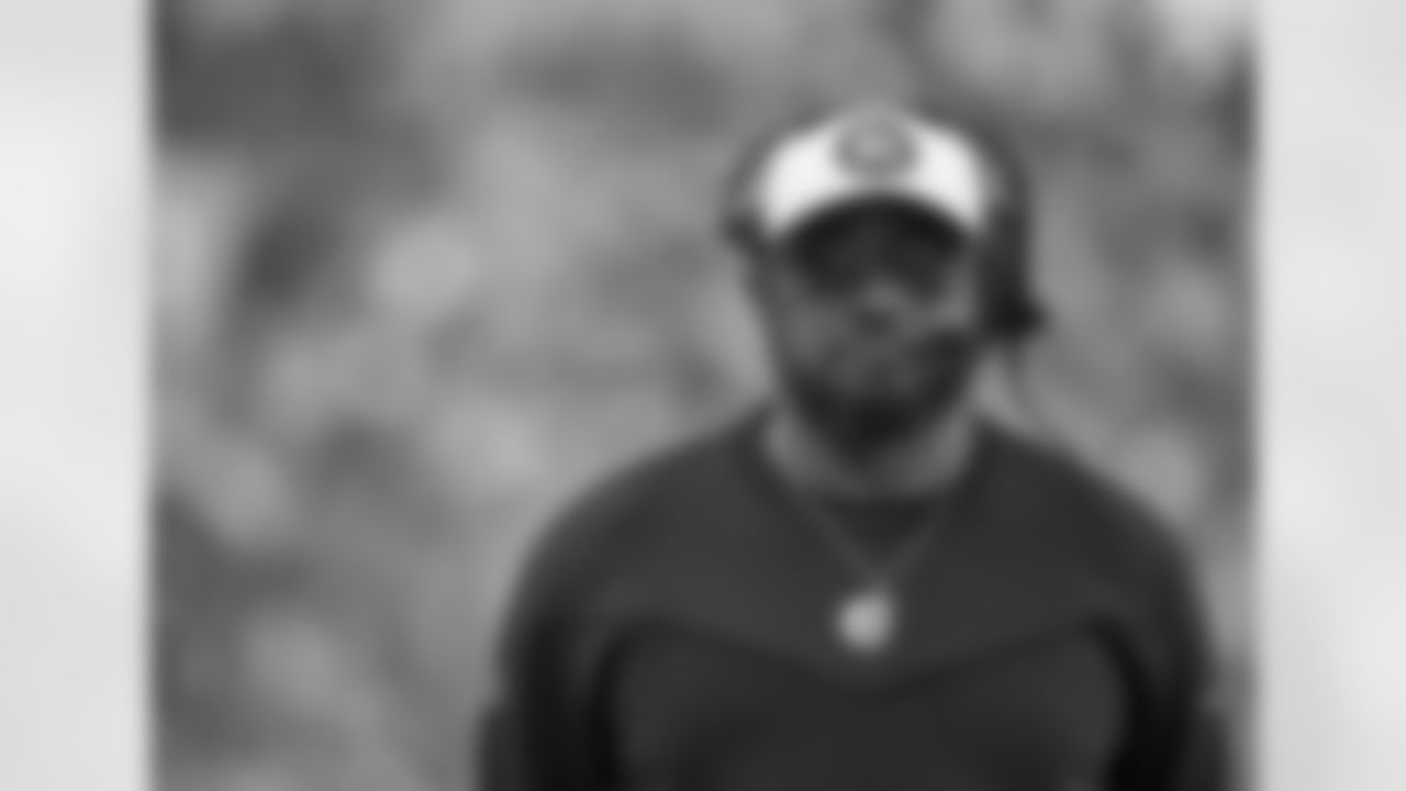 Pittsburgh Steelers head coach Mike Tomlin during a regular season game between the Pittsburgh Steelers and the Green Bay Packers, Sunday, Nov. 12, 2023 in Pittsburgh, PA. The Steelers defeated the Packers 23-19. (Arron Anastasia / Pittsburgh Steelers)
