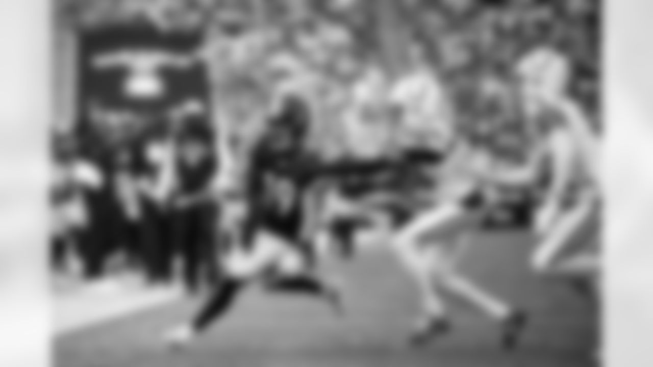 Pittsburgh Steelers wide receiver Calvin Austin III (19) during a regular season game between the Pittsburgh Steelers and the Indianapolis Colts, Sunday, Nov. 2, 2025 in Pittsburgh, PA. The Steelers defeated the Colts 27-20. (Karl Roser / Pittsburgh Steelers)