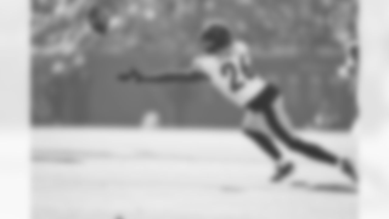 Pittsburgh Steelers cornerback Brandin Echols (26) during a regular season game between the Pittsburgh Steelers and the Chicago Bears, Sunday, Nov. 23, 2025 in Chicago, IL. (Karl Roser / Pittsburgh Steelers)