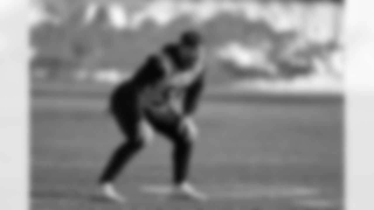 Pittsburgh Steelers linebacker Cole Holcomb (55) during practice at the UPMC Rooney Sports Complex preparing for a Week 16 matchup against the Detroit Lions, Wednesday, Dec. 17, 2025 in Pittsburgh, PA. (Karl Roser / Pittsburgh Steelers)