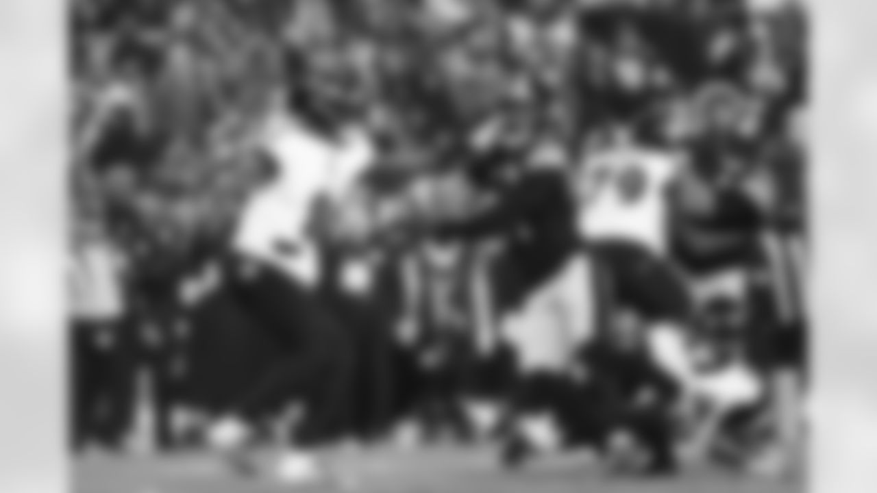 Pittsburgh Steelers linebacker Nick Herbig (51) during a regular season game between the Pittsburgh Steelers and the Baltimore Ravens, Sunday, Jan. 4, 2026 in Pittsburgh, PA.  (Jared Wickerham / Pittsburgh Steelers)