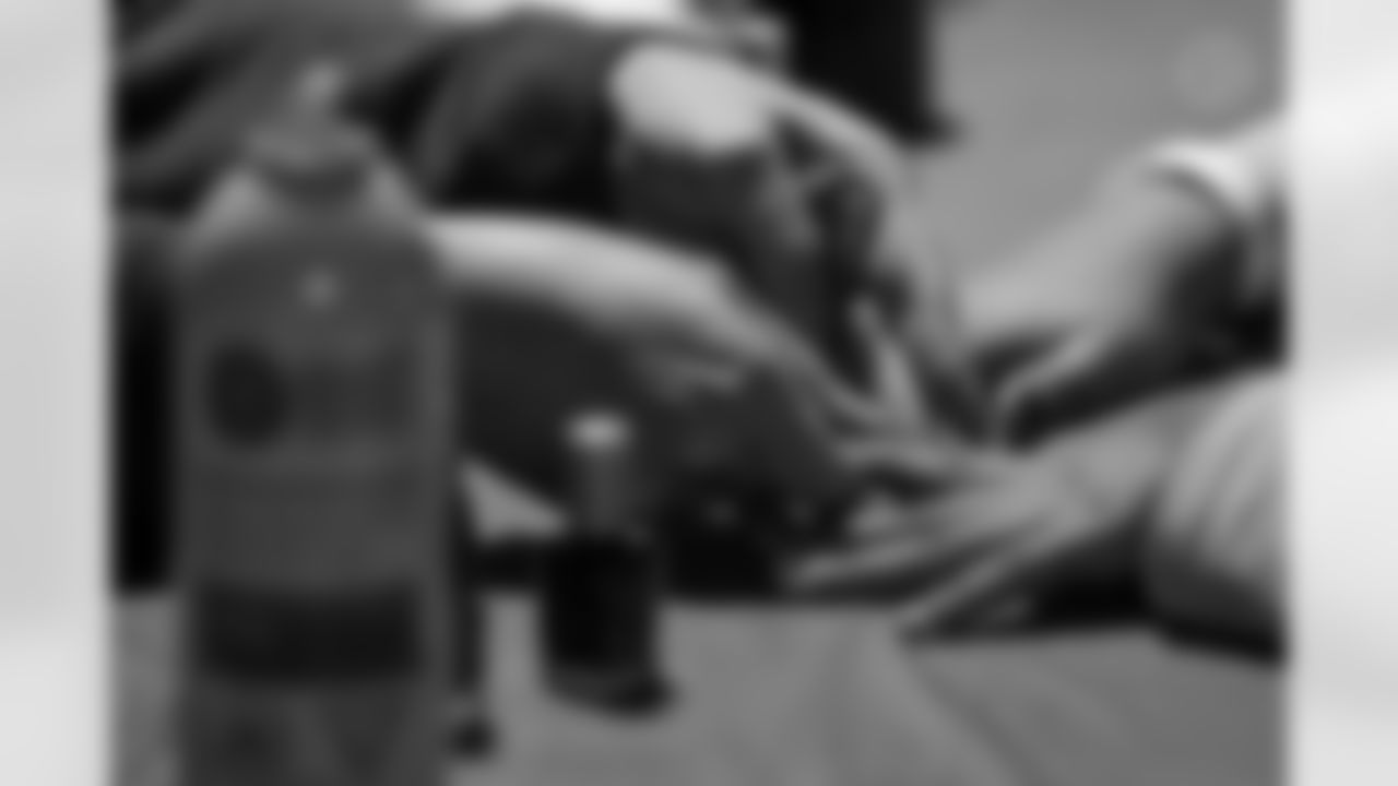 The Pittsburgh Steelers partnered with Convoy of Hope to give back to multiple community organizations in the Pittsburgh area on Tuesday, Dec. 9, 2025 in Pittsburgh, PA. (Alysa Rubin / Pittsburgh Steelers)