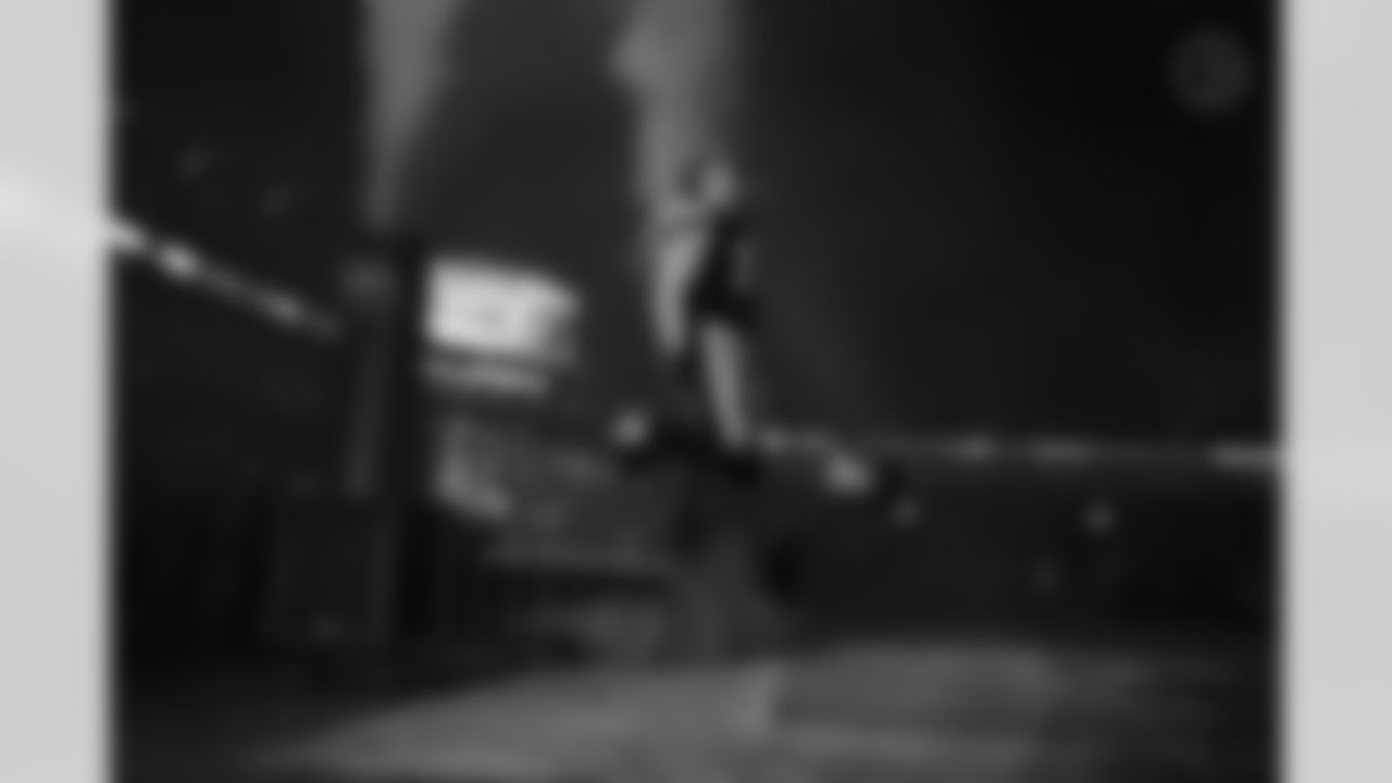 Pittsburgh Steelers linebacker T.J. Watt (90) during a regular season game between the Pittsburgh Steelers and the Baltimore Ravens, Sunday, Jan. 4, 2026 in Pittsburgh, PA.  (Taylor Ollason / Pittsburgh Steelers)