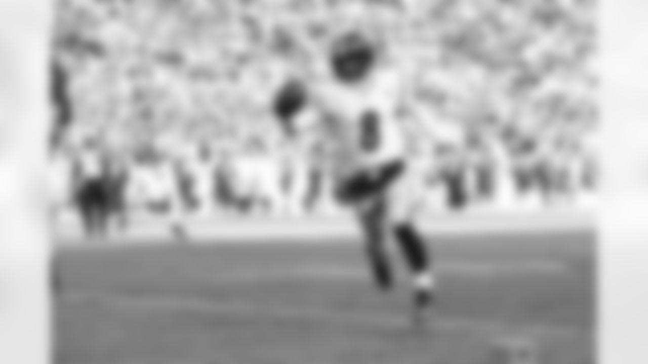 Pittsburgh Steelers quarterback Aaron Rodgers (8) during a regular season game between the Pittsburgh Steelers and the Baltimore Ravens, Sunday, Dec. 7, 2025 in Baltimore, MD. (Jared Wickerham / Pittsburgh Steelers)