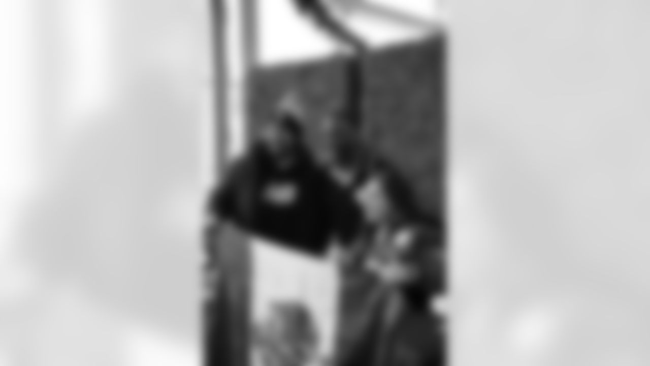 The Steelers welcomed fans from Mexico and Spain for an appreciation party prior to Monday night's game on Sunday, Dec. 14, 2025 in Pittsburgh, PA. (Emilee Fails / Pittsburgh Steelers)