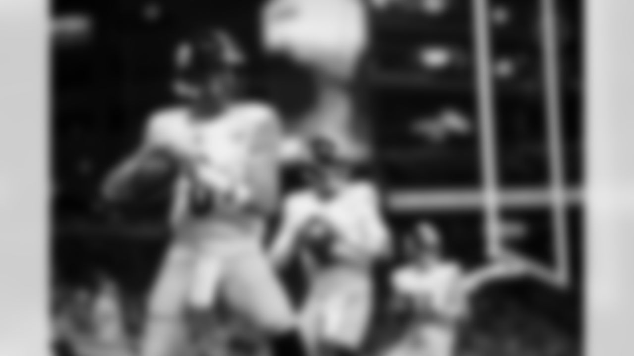 Pittsburgh Steelers quarterback Aaron Rodgers (8) prior to a regular season game between the Pittsburgh Steelers and the Detroit Lions, Sunday, Dec. 21, 2025 in Detroit, MI. The Steelers defeated the Lions 29-24. (Karl Roser / Pittsburgh Steelers)